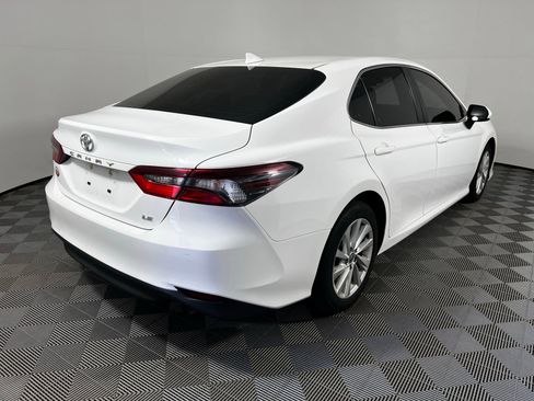 Used 2023 Toyota Camry LE image 5