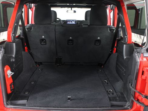 Used 2021 Jeep Wrangler Unlimited Sport AWD/4WD image 16