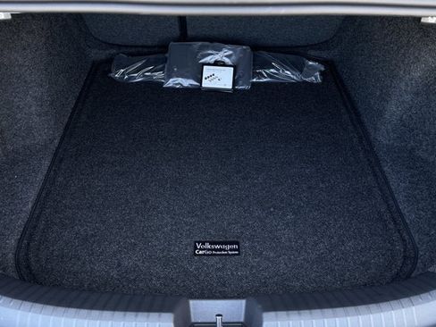 New 2025 Volkswagen Jetta SE image 37