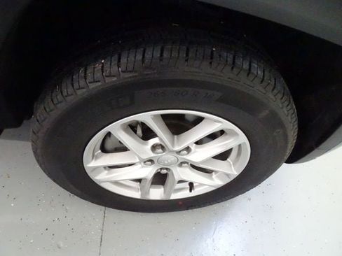 Used 2023 Jeep Grand Cherokee L Laredo AWD/4WD image 28