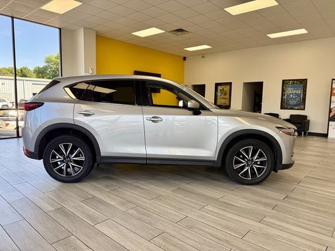 Used 2018 MAZDA CX-5 Grand Touring FWD image 5