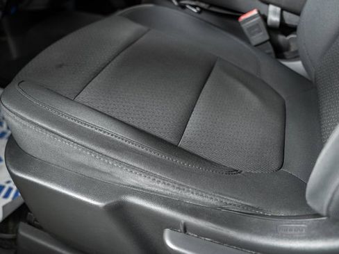 Used 2019 Chevrolet Silverado 1500 Custom w/ Custom Value Package image 28