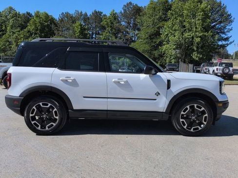 Certified 2024 Ford Bronco Sport Outer Banks w/ Tech Package AWD/4WD image 3