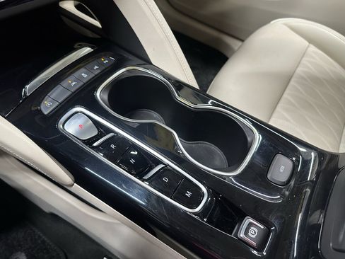 Used 2023 Buick Envision Avenir FWD image 39