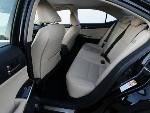 Used 2015 Lexus IS 250 image 26