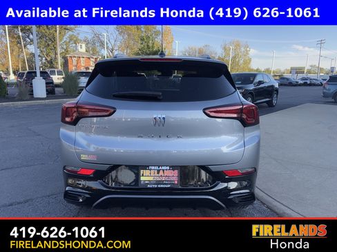 Used 2025 Buick Encore GX Sport Touring image 4