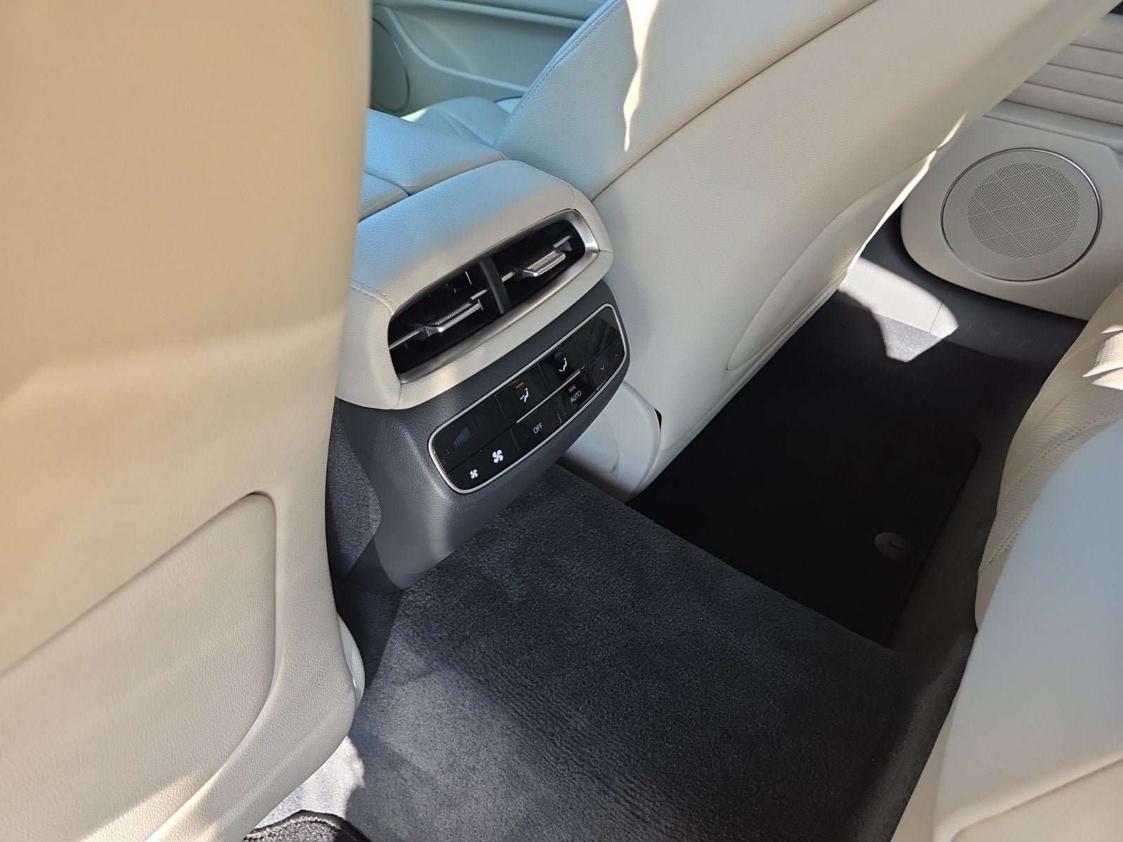 Used 2021 Genesis G80 3.5T AWD/4WD image 44