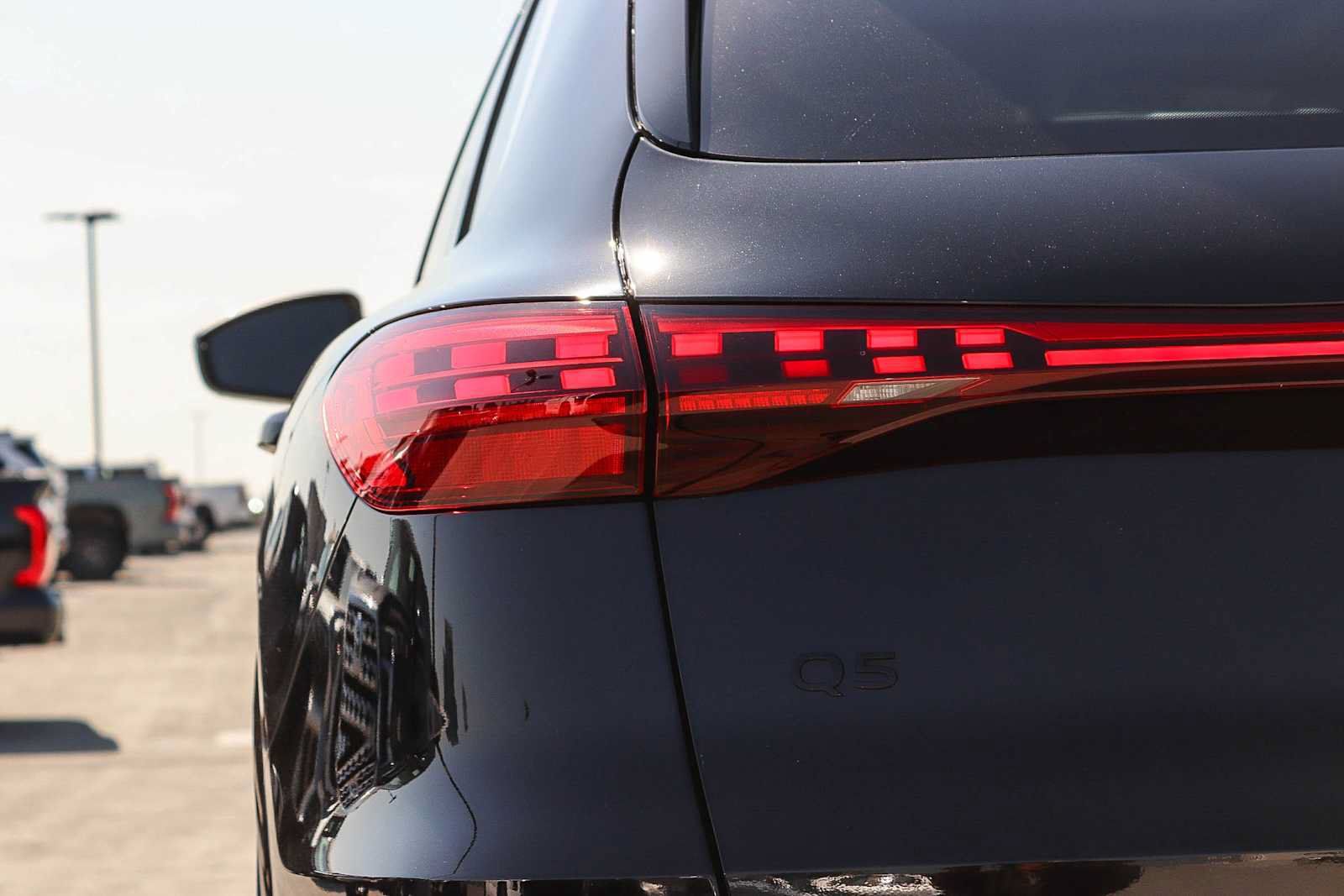 Used 2025 Audi Q5 Premium w/ Convenience Package AWD/4WD image 12