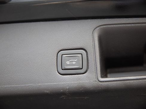 Certified 2024 GMC Terrain AT4 image 25