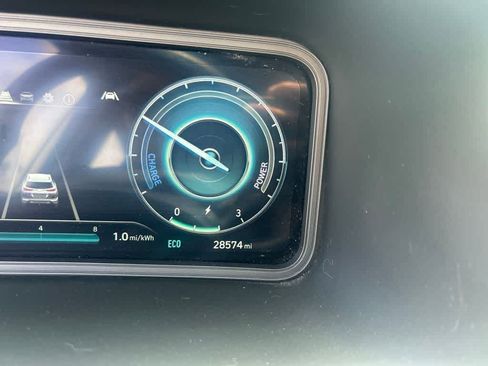Used 2023 Hyundai Kona SE FWD image 8