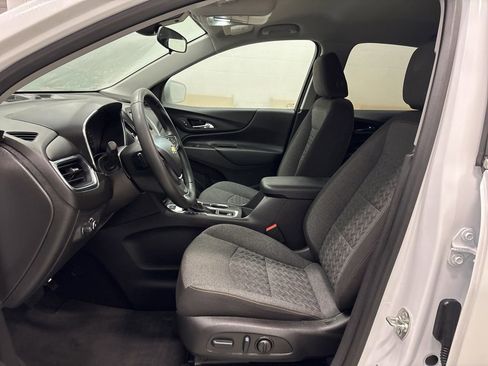 Used 2024 Chevrolet Equinox LT image 15