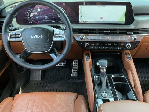 Certified 2025 Kia Telluride SX Prestige X-Line AWD/4WD image 12