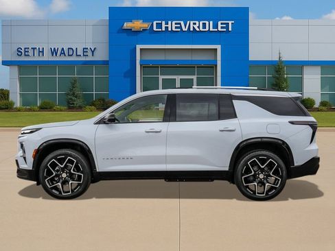 New 2026 Chevrolet Traverse High Country w/ LPO, Floor Liner Package image 4