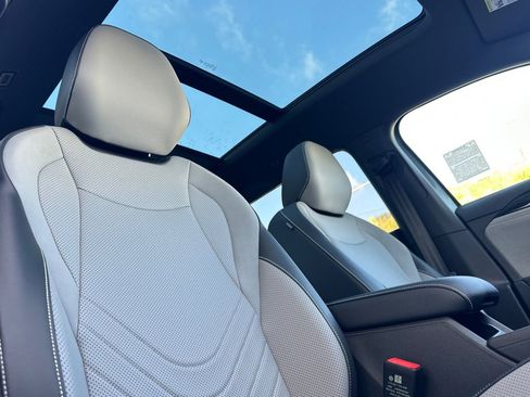 New 2026 Volkswagen Tiguan SE R-Line image 15