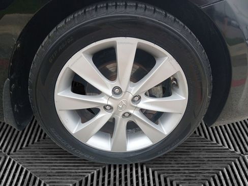Used 2012 Hyundai Accent SE FWD image 5