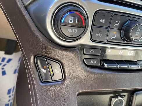 Used 2016 Chevrolet Tahoe LT image 19