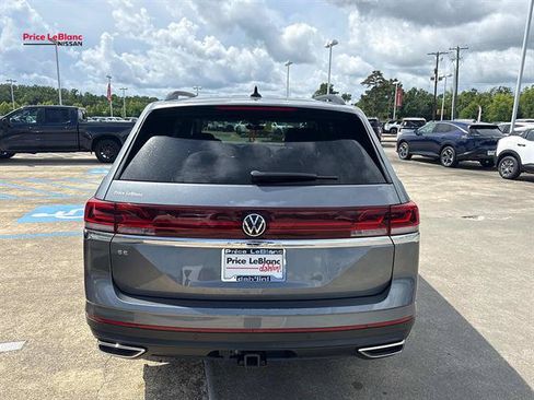 Used 2025 Volkswagen Atlas SE FWD image 6