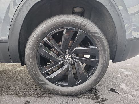 Used 2023 Volkswagen Atlas Cross Sport SE w/ Black Wheel Package FWD image 6