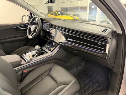 Used 2022 Audi Q7 3.0T Prestige w/ Prestige Package AWD/4WD image 46