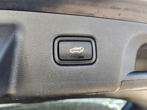 Used 2024 Hyundai Palisade Calligraphy image 17