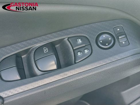 Used 2025 Nissan Altima 2.5 SV FWD image 22