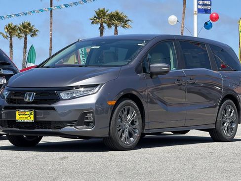 New 2026 Honda Odyssey Touring image 7