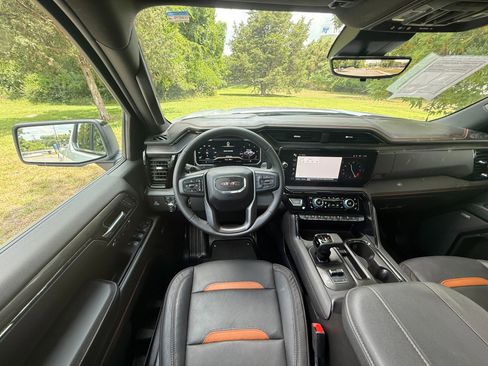 Used 2024 GMC Sierra 1500 AT4 w/ Technology Package image 35