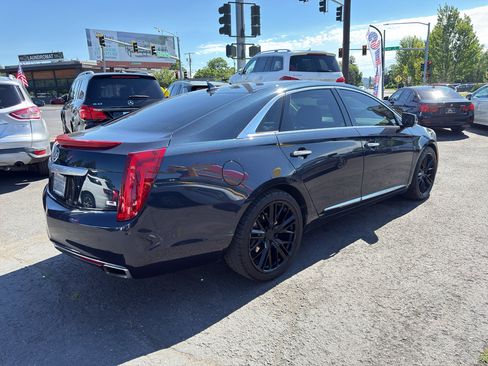 Used 2013 Cadillac XTS Platinum FWD image 8