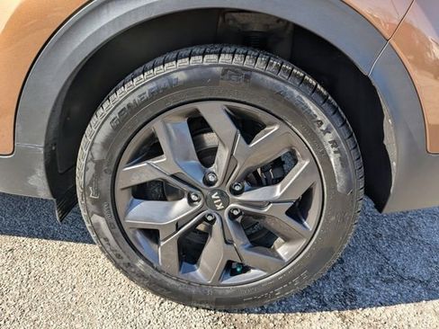 Used 2020 Kia Sportage S image 14