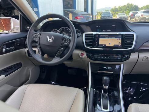 Used 2016 Honda Accord EX-L image 16