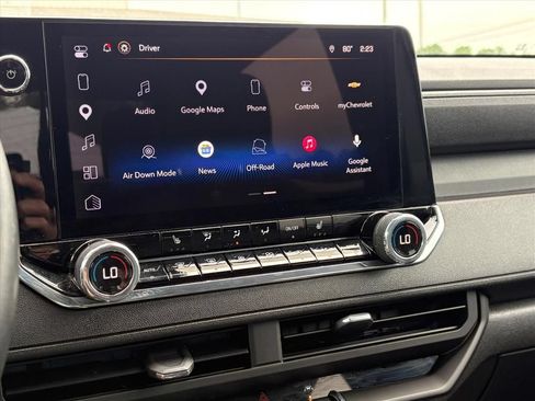 Used 2025 Chevrolet Colorado Trail Boss AWD/4WD image 13