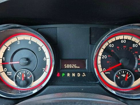 Used 2013 Dodge Grand Caravan SXT image 30