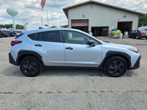 Used 2024 Subaru Crosstrek 2.0i AWD/4WD image 11