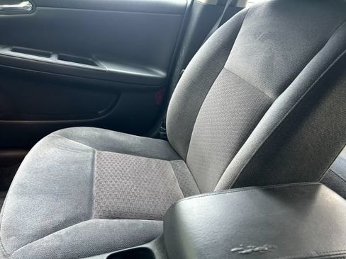 Used 2011 Chevrolet Impala LT FWD image 21