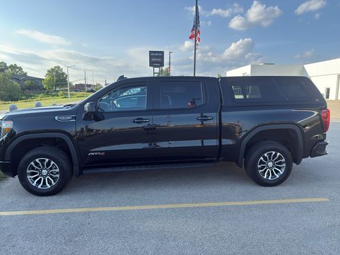 Used 2021 GMC Sierra 1500 AT4 AWD/4WD image 2