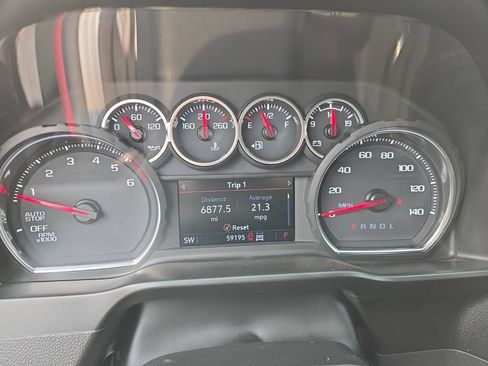 Certified 2021 Chevrolet Silverado 1500 LT AWD/4WD image 17