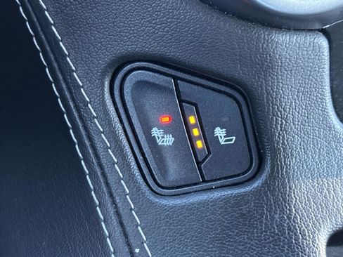 Used 2018 Chevrolet Tahoe LT image 18