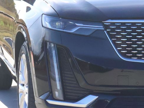 Used 2024 Cadillac XT6 Premium Luxury w/ Technology Package image 7