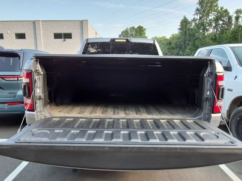 Used 2022 RAM 1500 Limited AWD/4WD image 11
