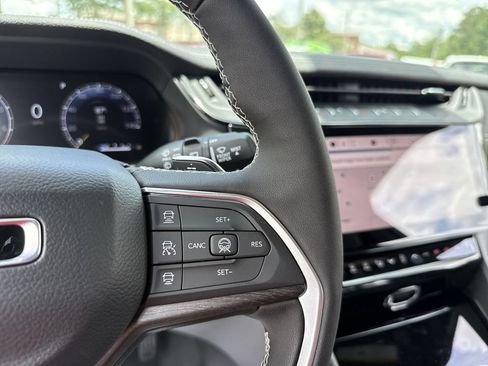 New 2026 Jeep Grand Cherokee L Limited AWD/4WD image 16