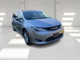 Used 2019 Chrysler Pacifica Limited image 3