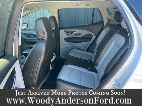 Used 2021 GMC Terrain SLT image 8