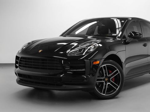 Certified 2020 Porsche Macan AWD/4WD image 7