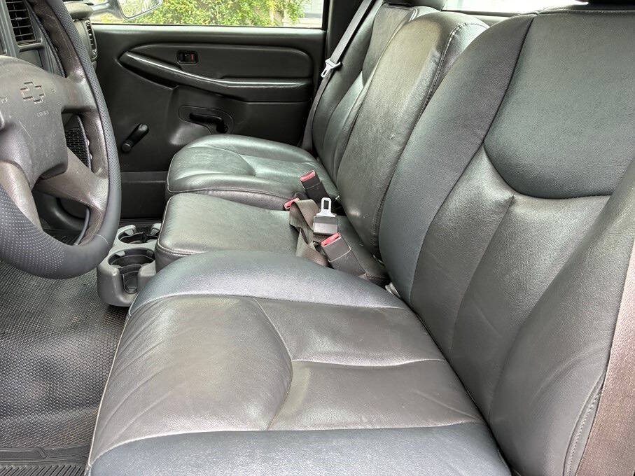 Used 2007 Chevrolet Silverado 2500 W/T RWD image 19