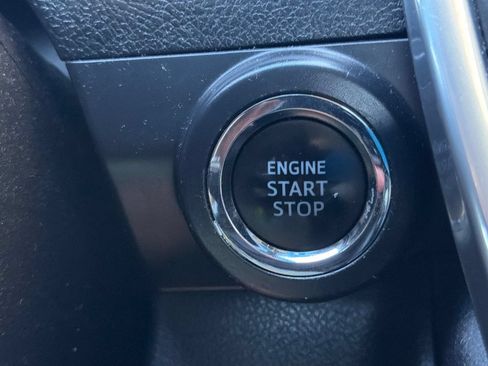 Used 2015 Toyota Camry XLE w/ Advanced Technology Package FWD image 21