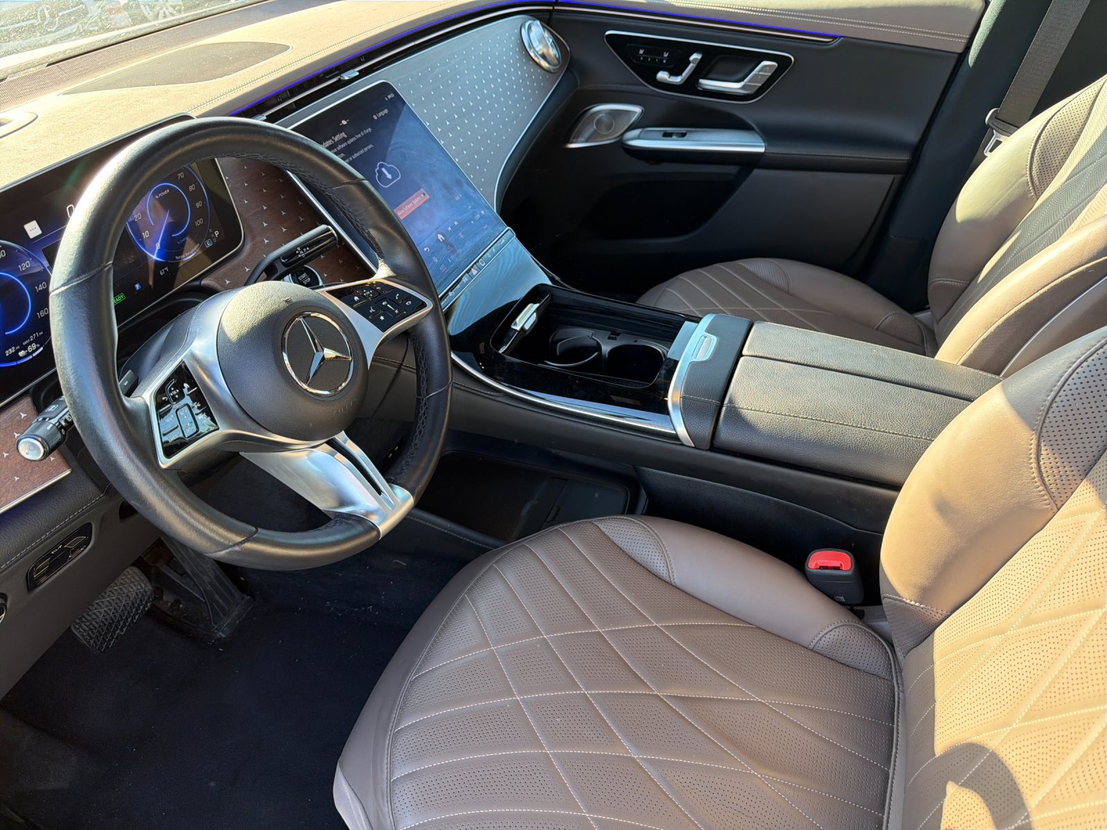 Used 2023 Mercedes-Benz EQE 500 4MATIC SUV w/ Pinnacle Trim Package image 8