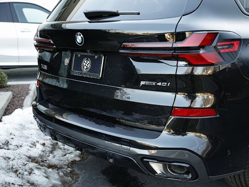 New 2026 BMW X5 sDrive40i w/ M Sport Package image 8