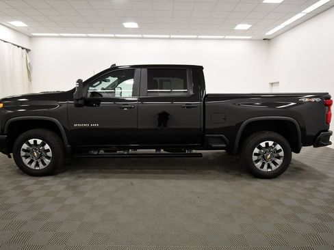 Used 2025 Chevrolet Silverado 2500 Custom w/ Snow Plow Prep/Camper Package AWD/4WD image 4