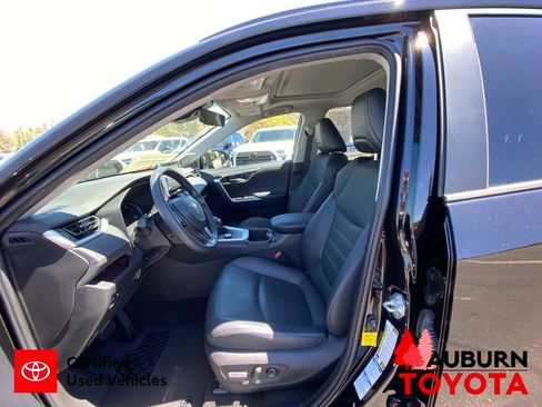 Certified 2022 Toyota RAV4 Limited AWD/4WD image 31