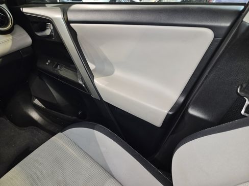 Used 2018 Toyota RAV4 Adventure AWD/4WD image 37